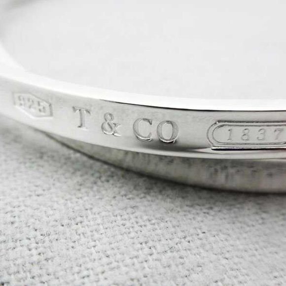 Tiffany 1837(R) Interlocking Circles Sterling Bangle - Picture 2 of 4
